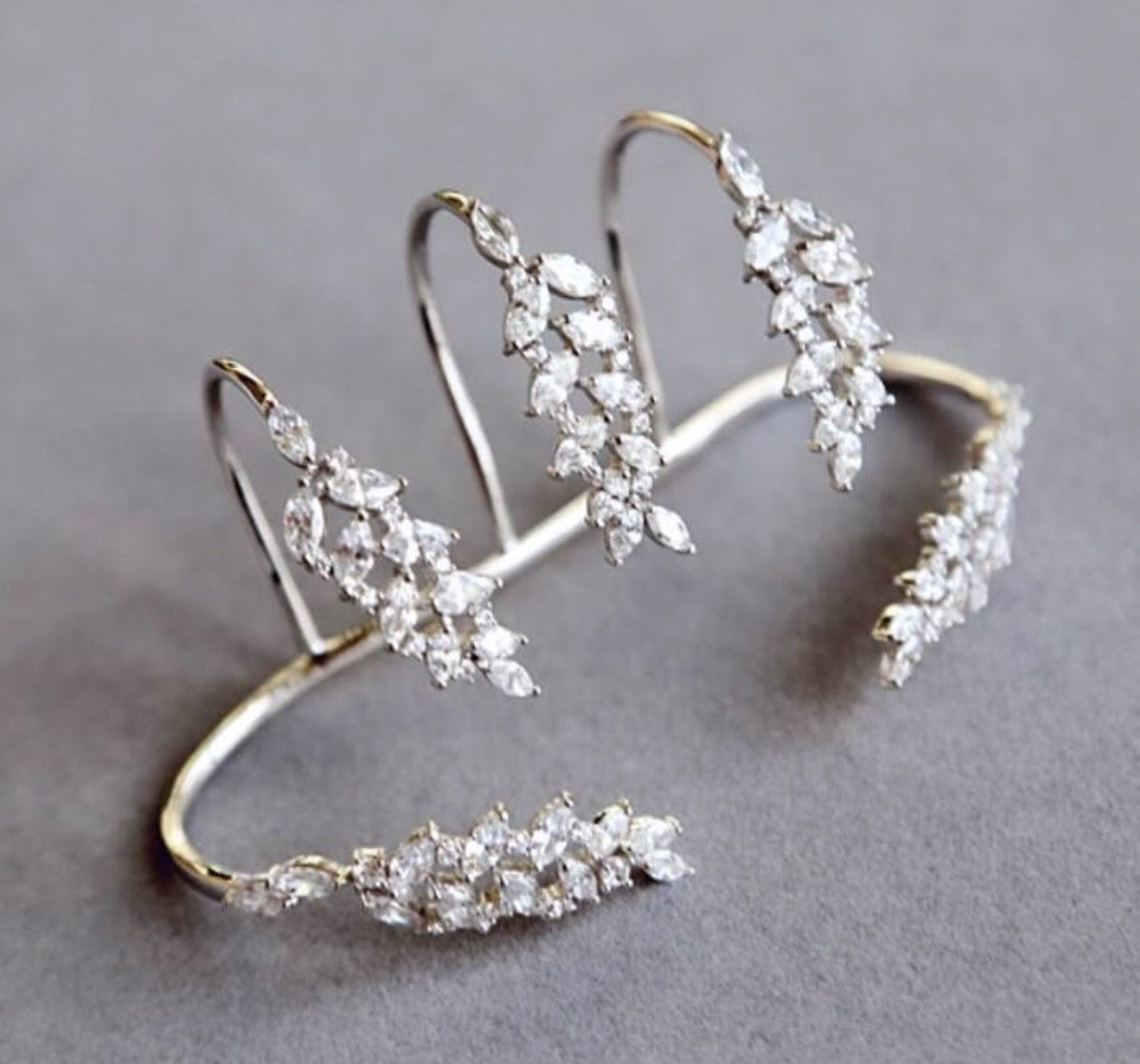 Ritika Palm Cuff