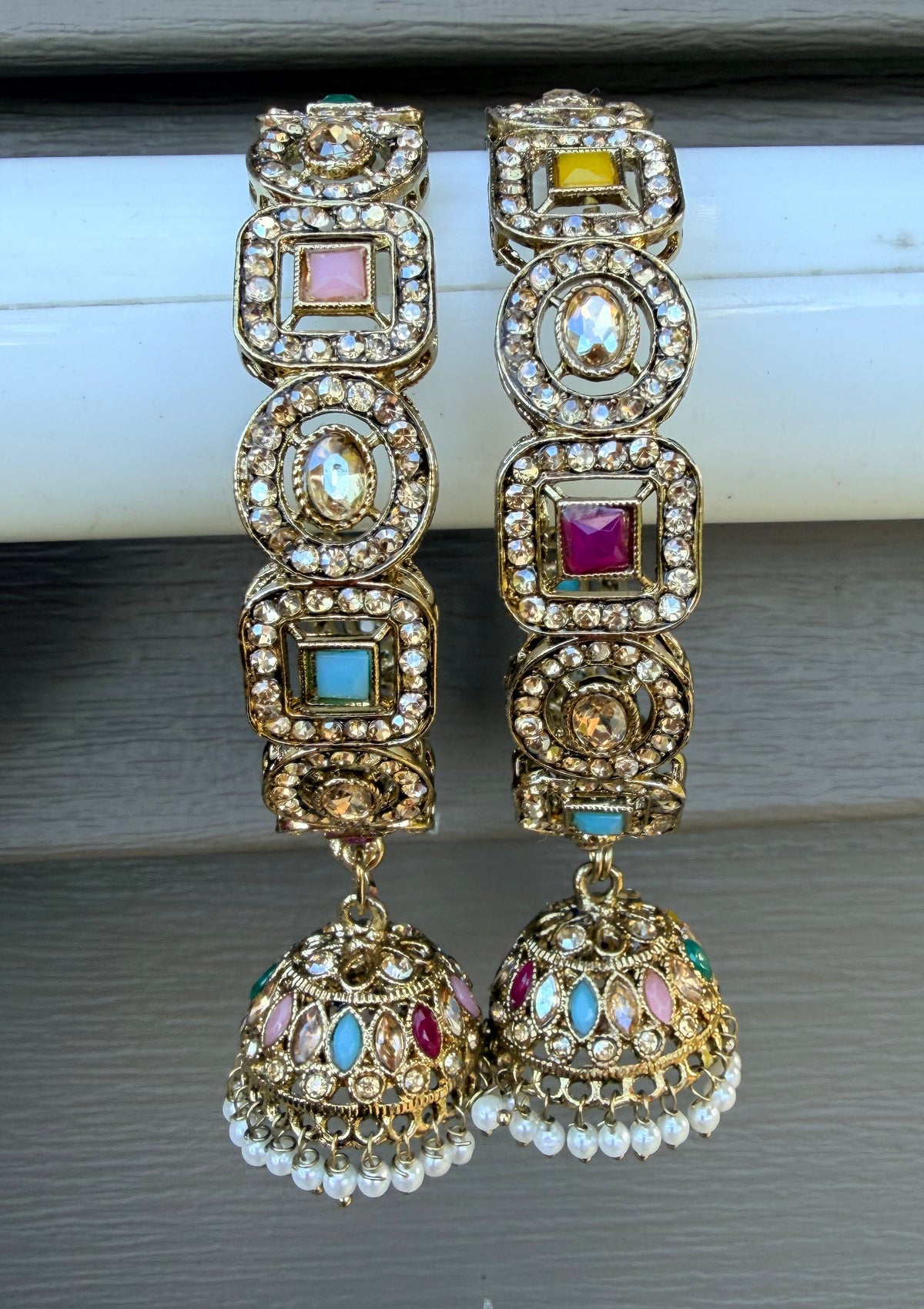 Sakshi Multi Color Bangle Set