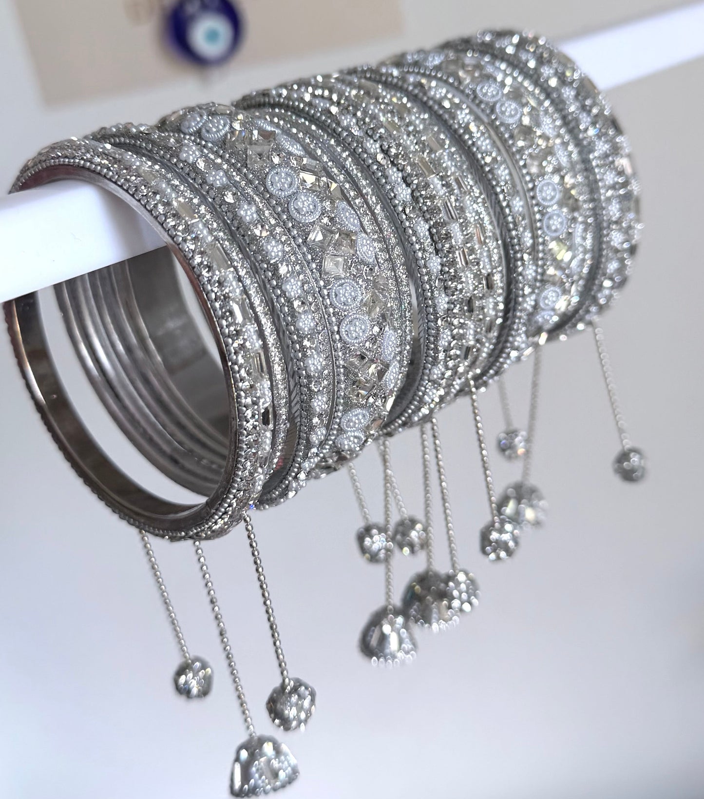 Avleen Silver Bangle Set