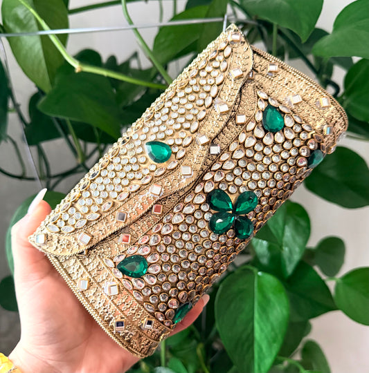 Naina Big Kundan Clutch