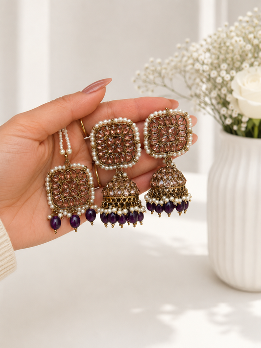 Akansha Necklace Set