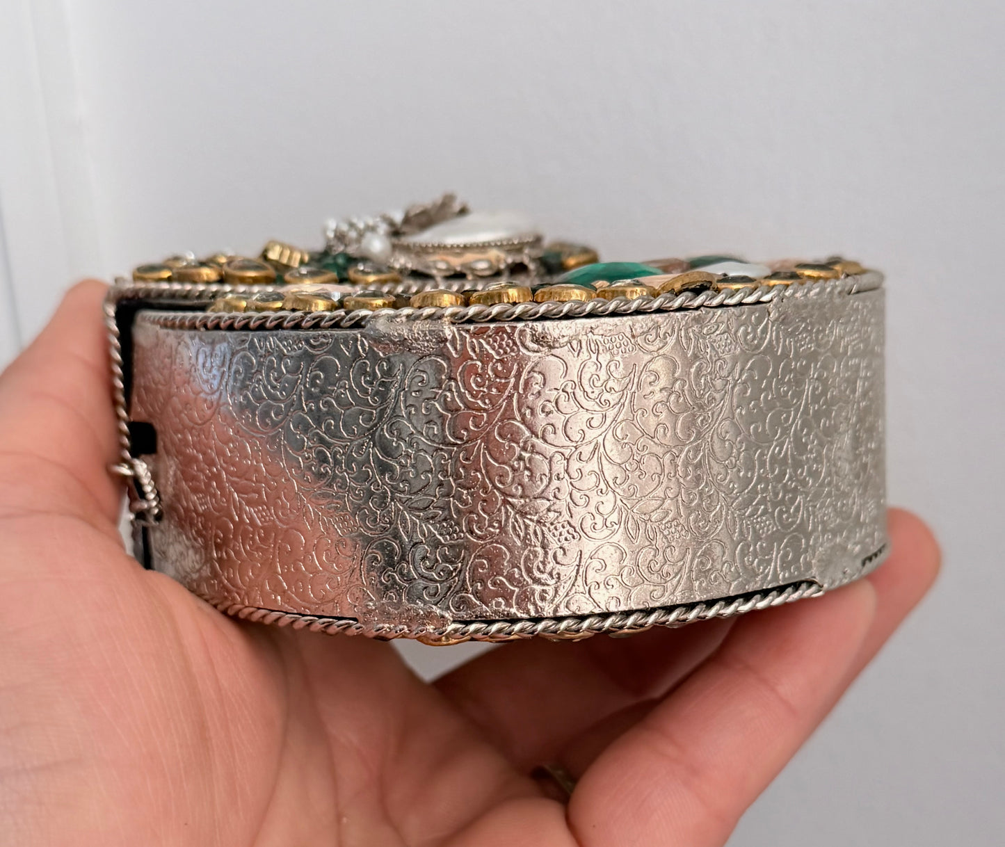 Mini Turkish Clutch With Detachable Chain