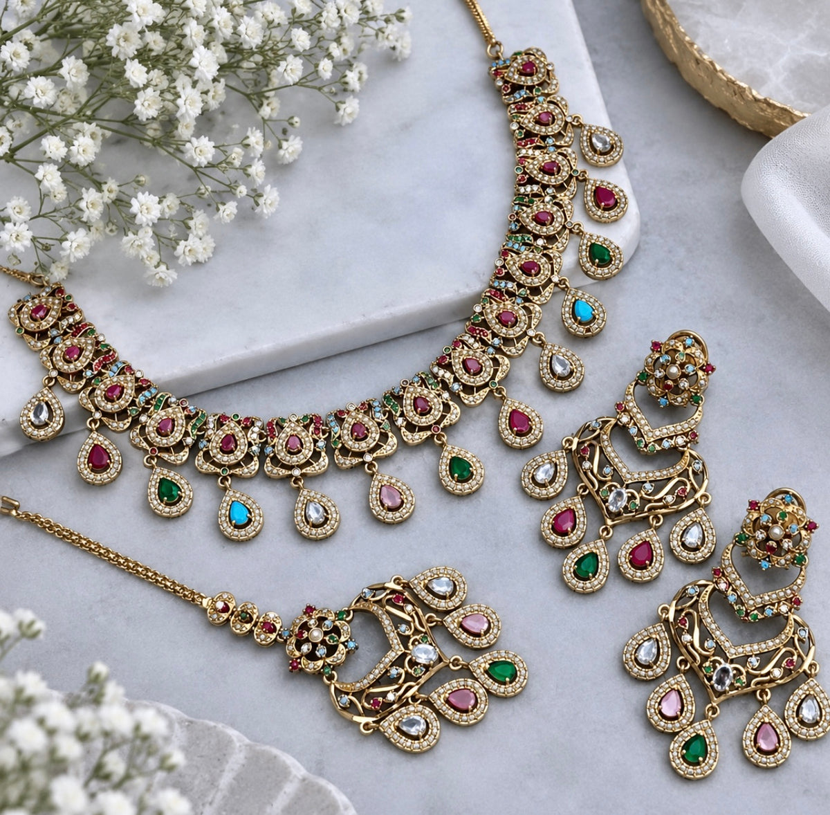 Arushi Sleek Jadau Necklace Set