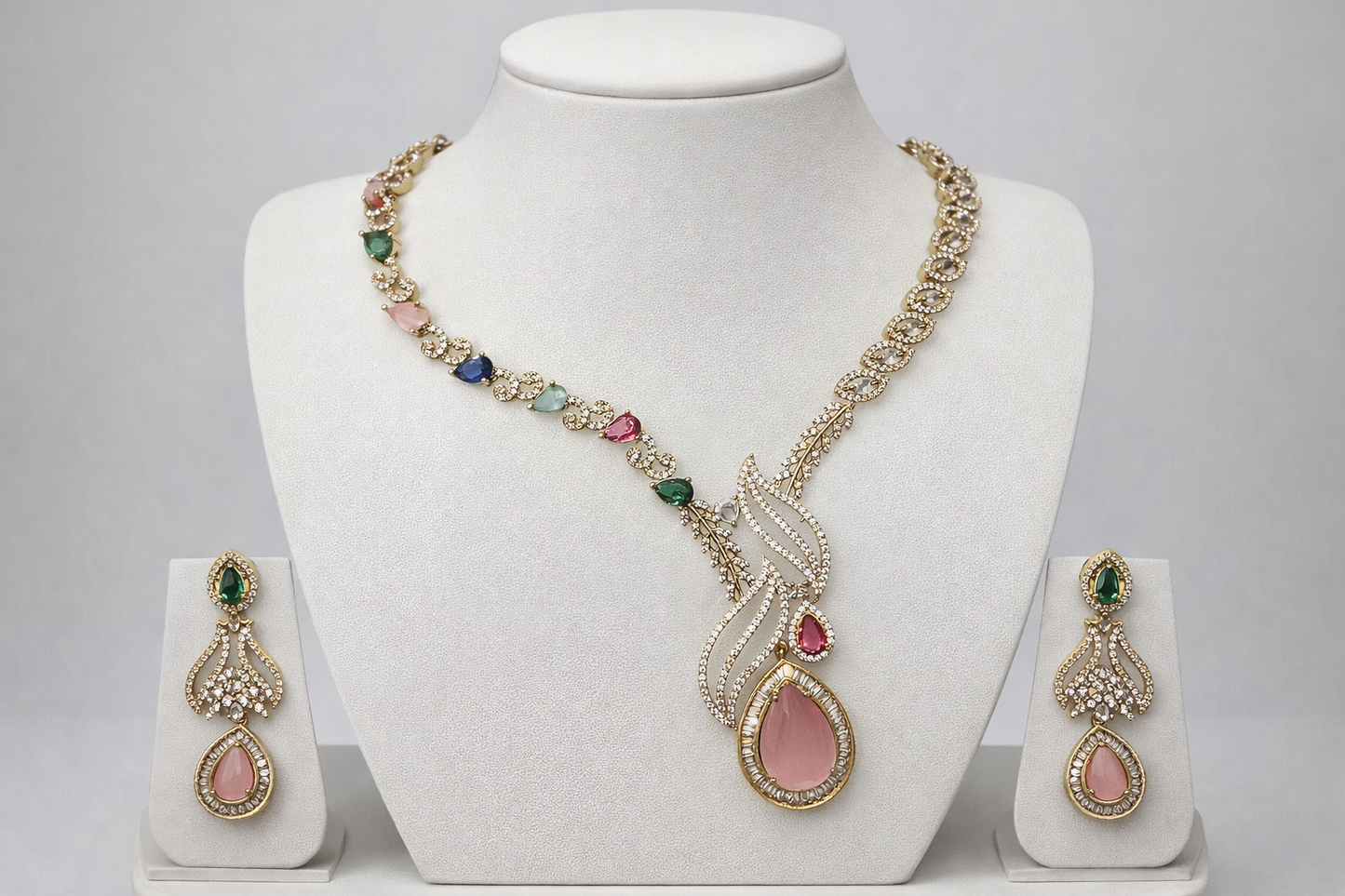 Riwaayat Necklace
