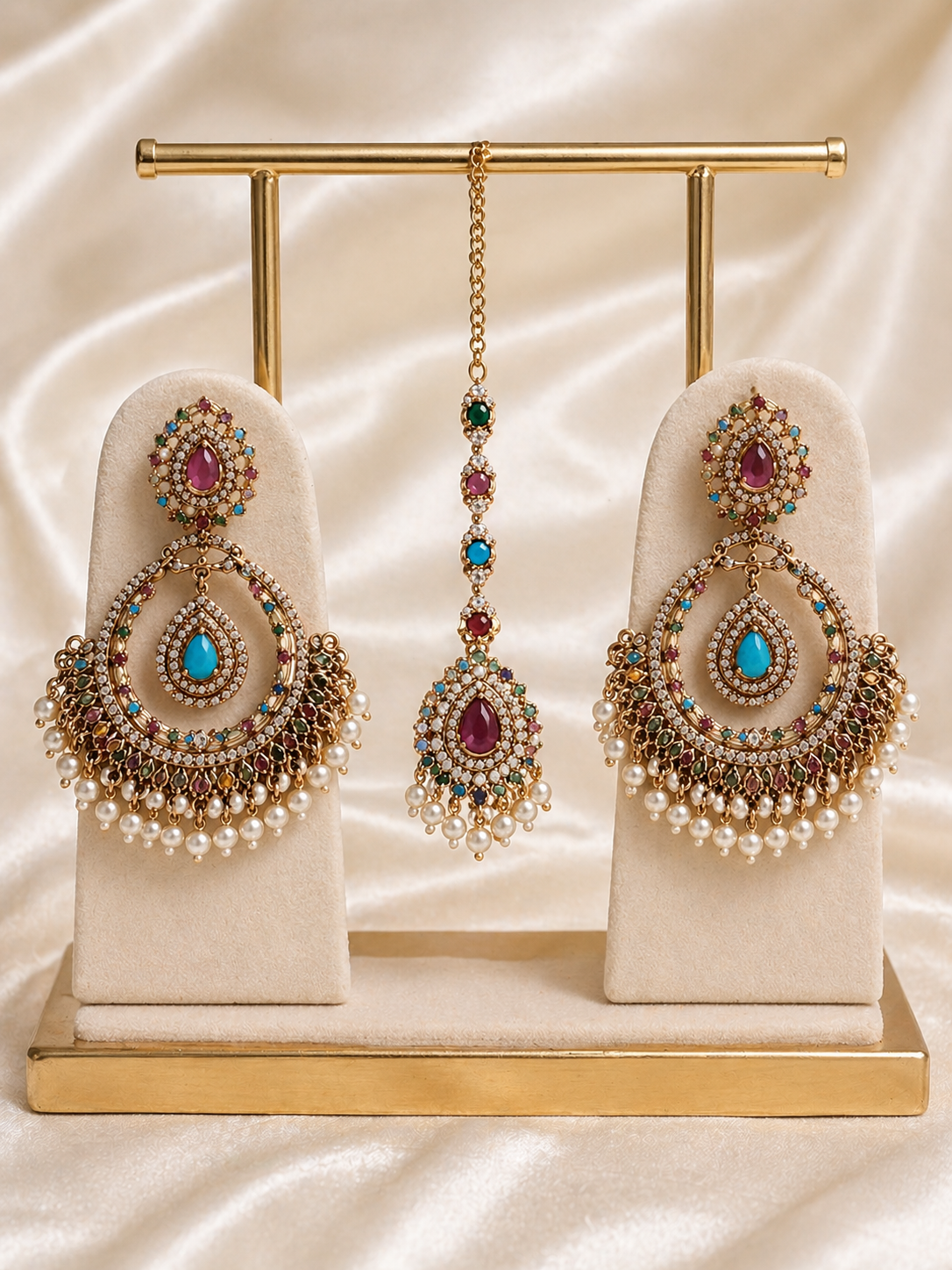 Mahnoor Earrings & Tikka Set