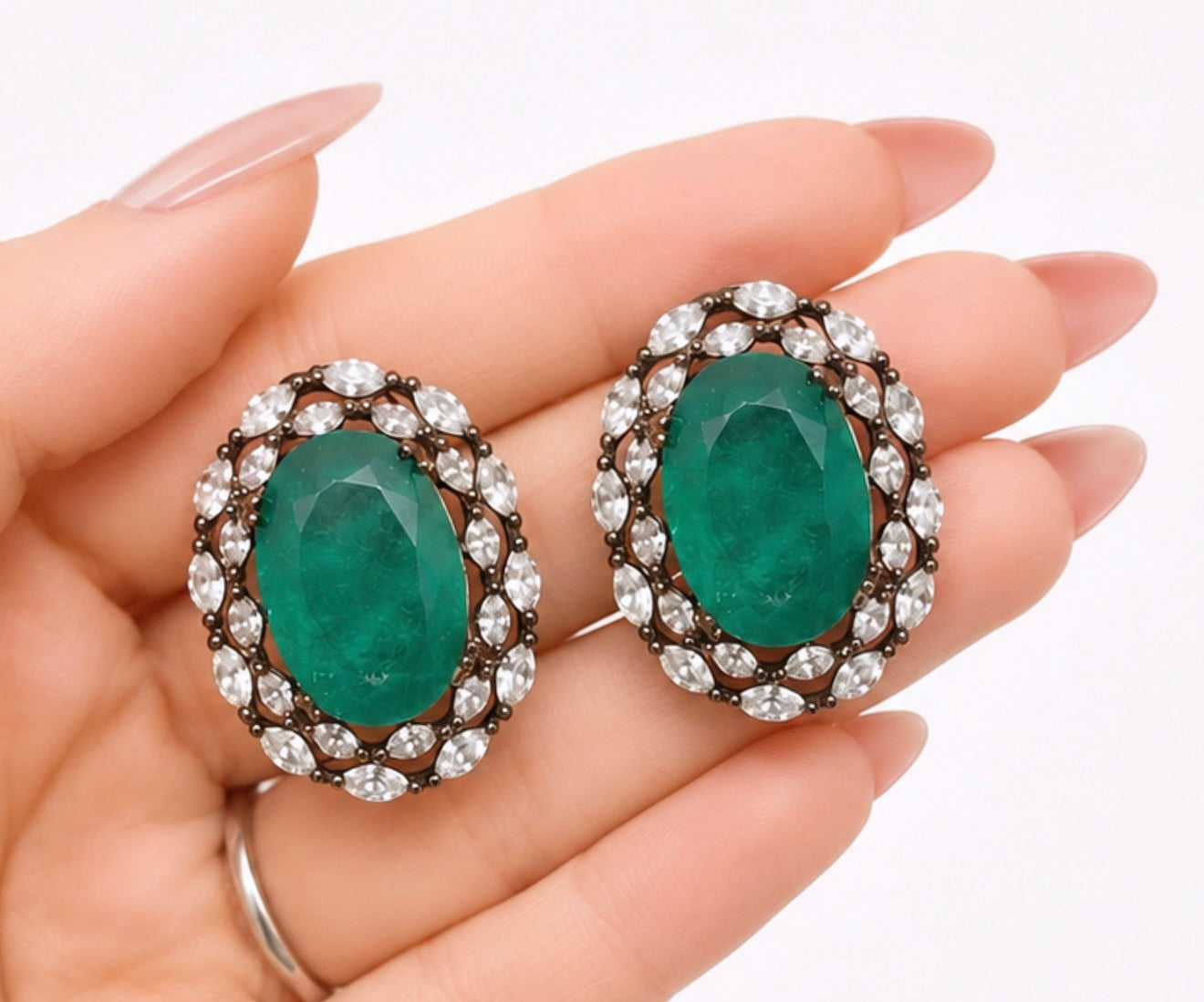 Rani Studs