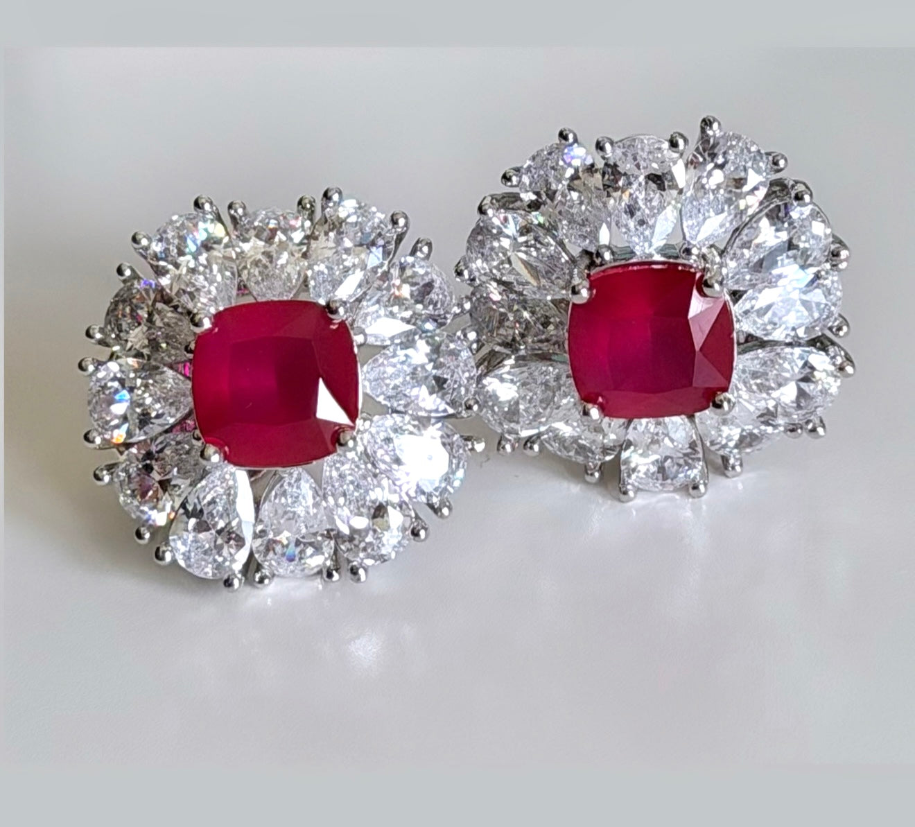 VVS Clarity Studs