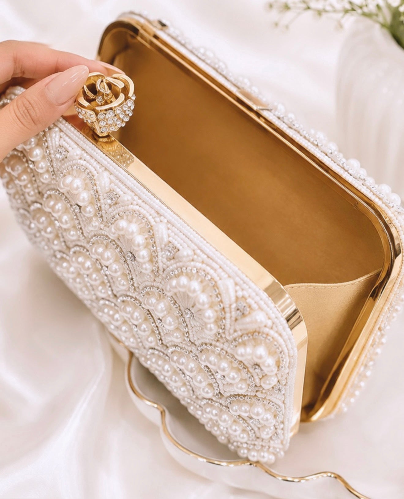 Zahra Premium Clutch