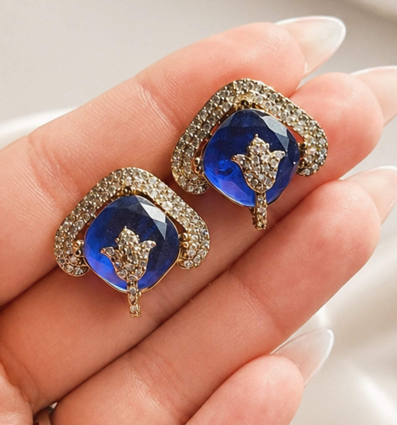 Avneet Studs