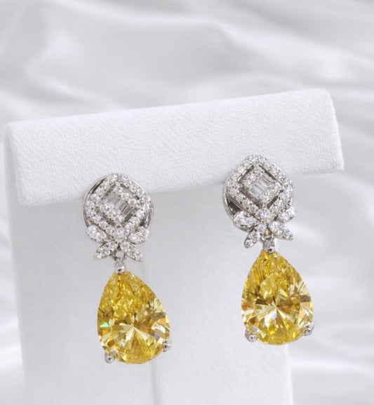 Mina VVS Clarity Studs