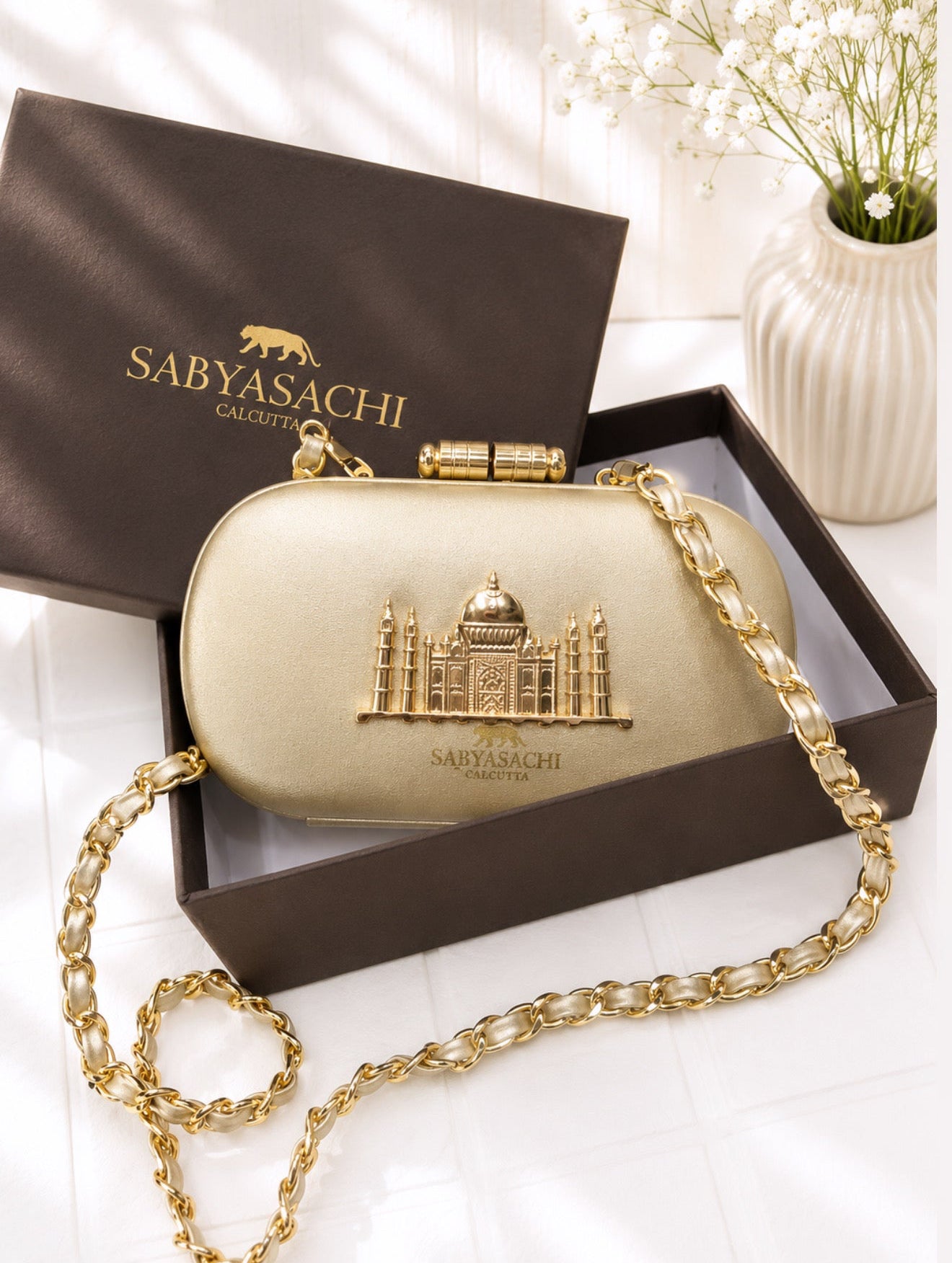 Sabya Premium Quality Taj Mahal Clutch