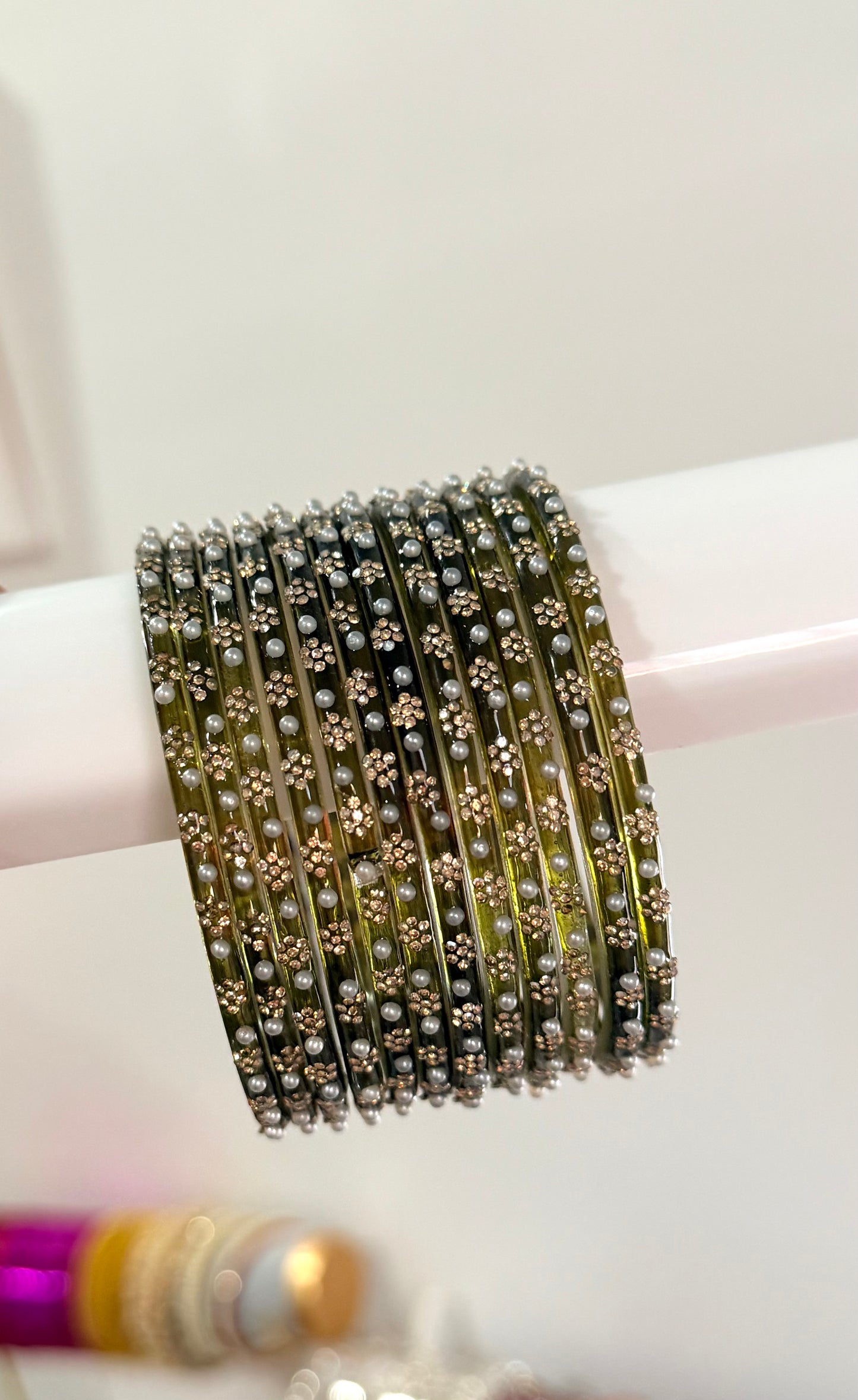 Sophia Glass Bangle Set