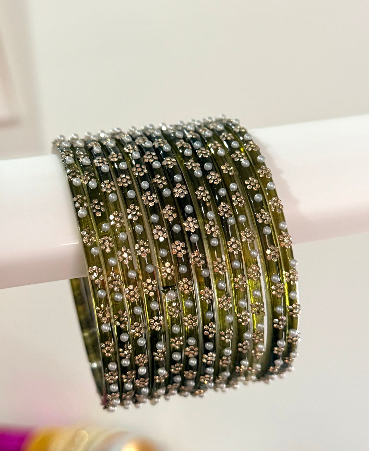 Sophia Glass Bangle Set