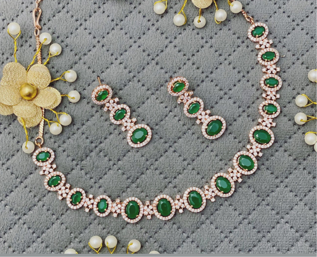Sleek Necklace Set