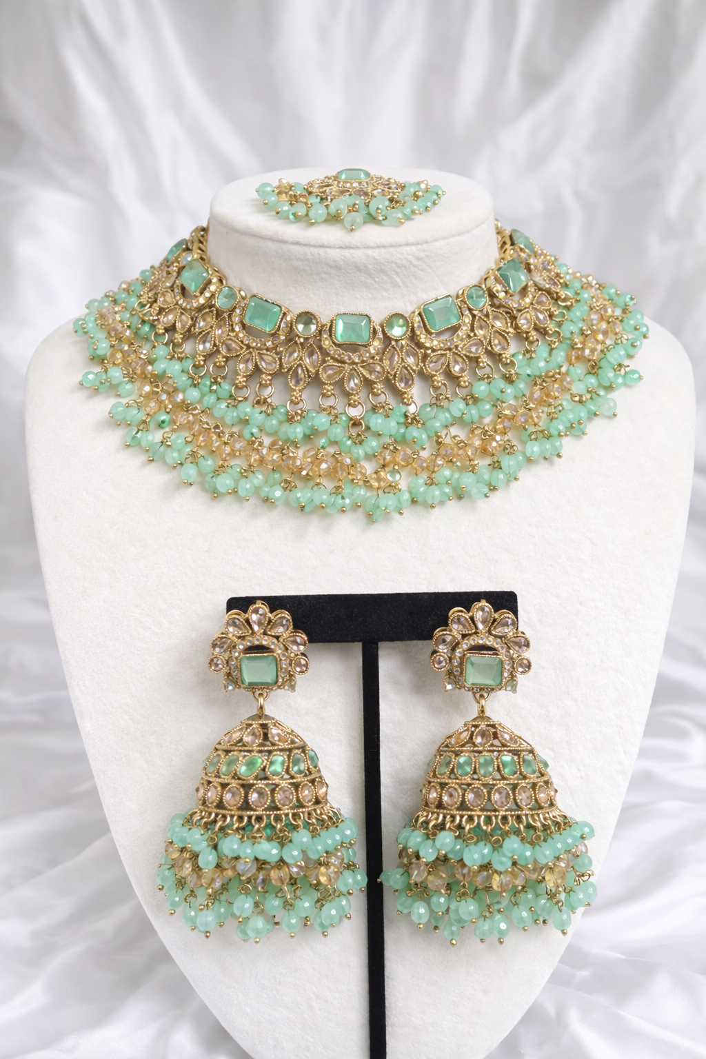 Priti Heavy Necklace Set