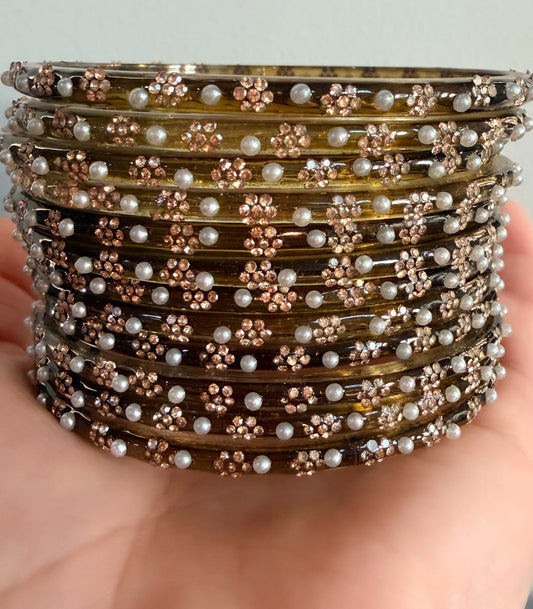 Sonal Pearl Glass Bangle Set