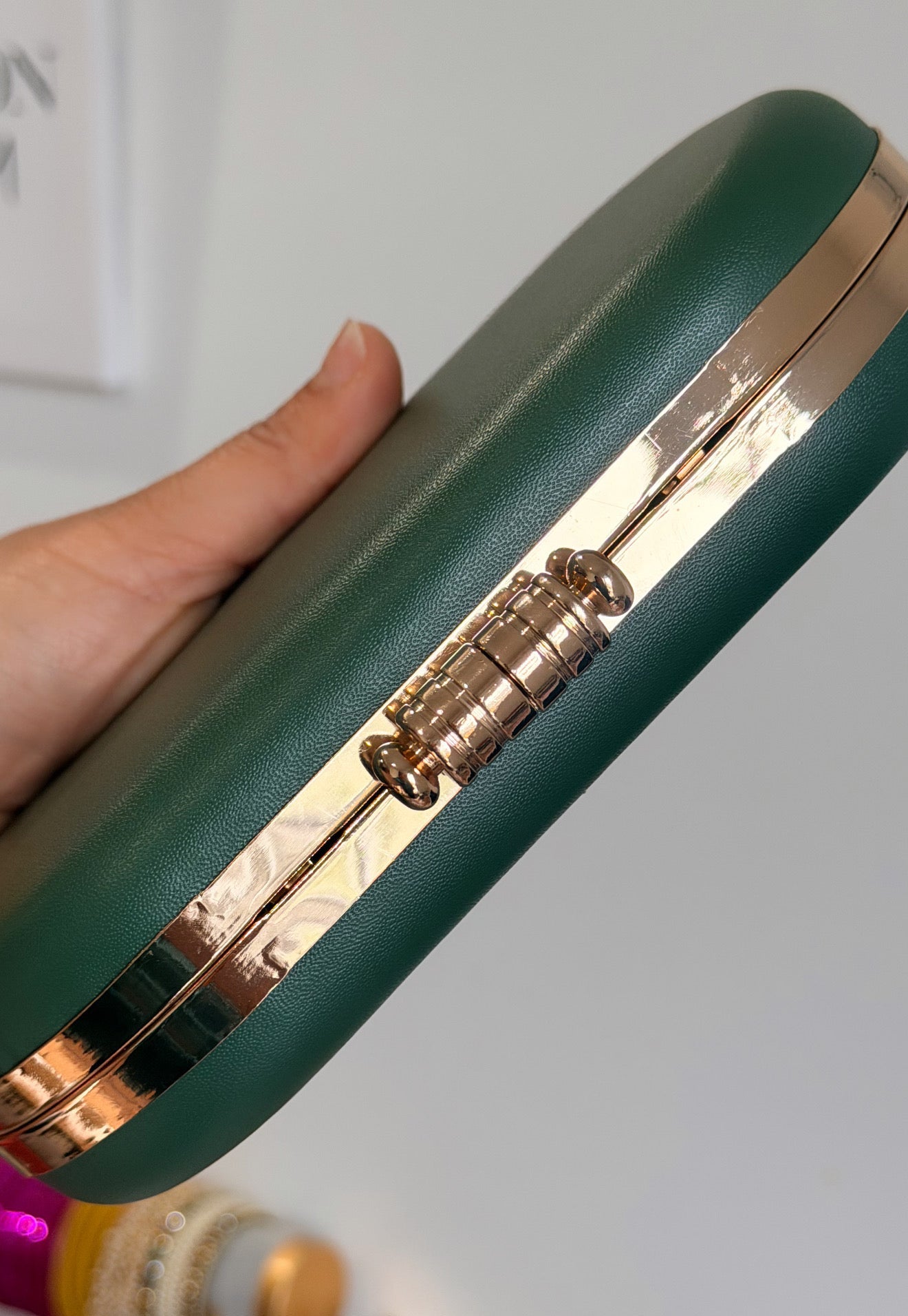 Sabya Premium Quality Taj Mahal Clutch