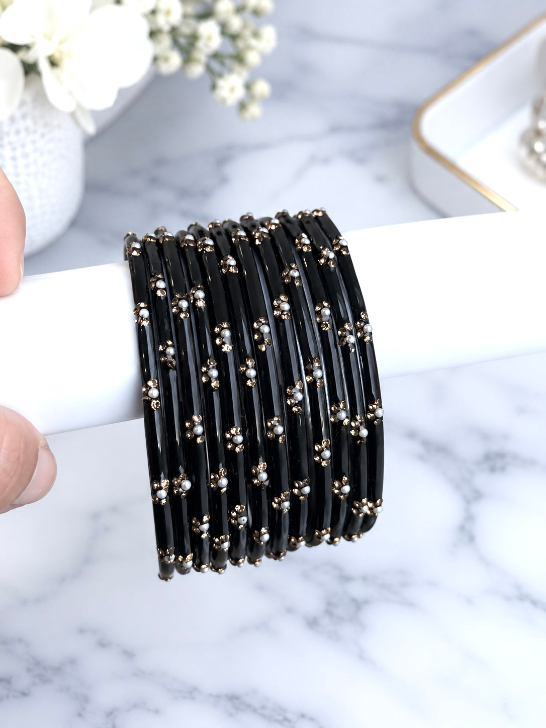 Mohabbat Pearl Glass Bangle Set