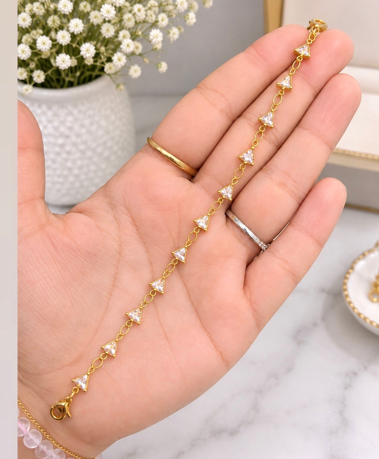 Mahira Dainty Bracelet