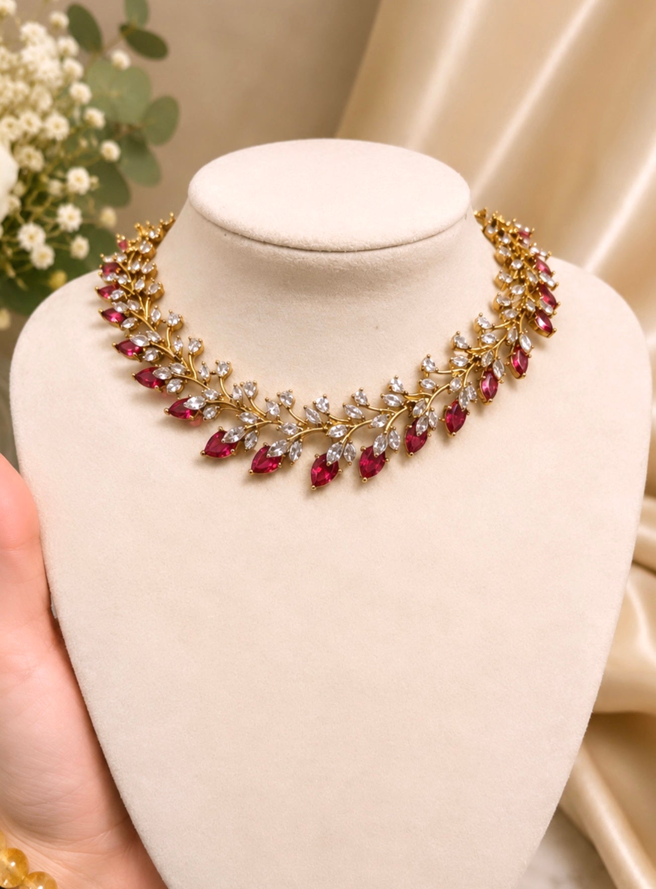 Sunidhi Necklace Set