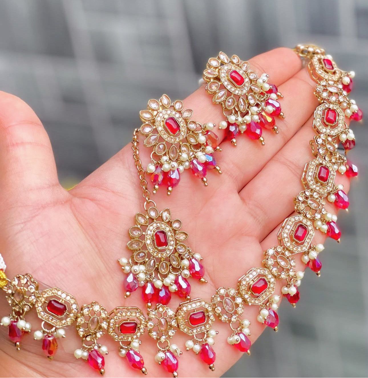 Sleek Necklace Set