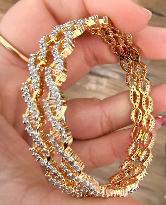 Nora Bangle Set
