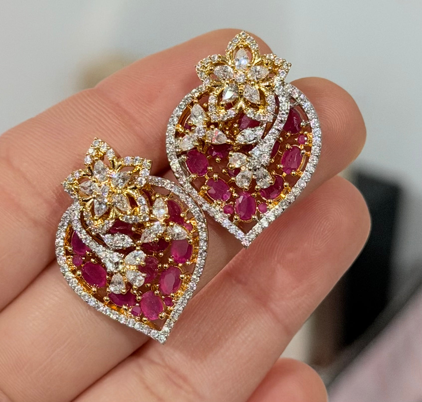Zara Pendant Set