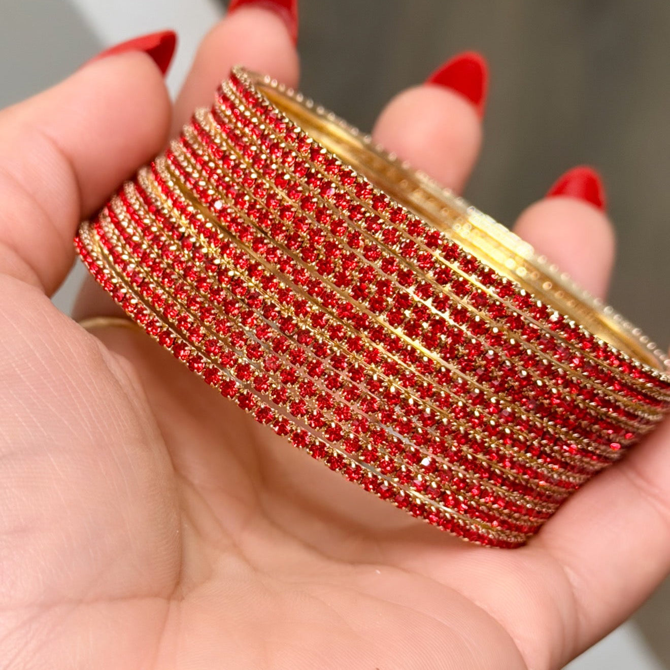 Aman Metal Sparkly Bangle Set
