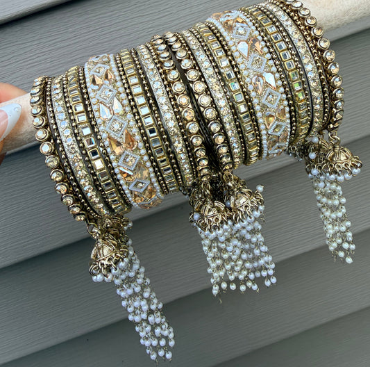 Sana Golden Heavy Bangle Set