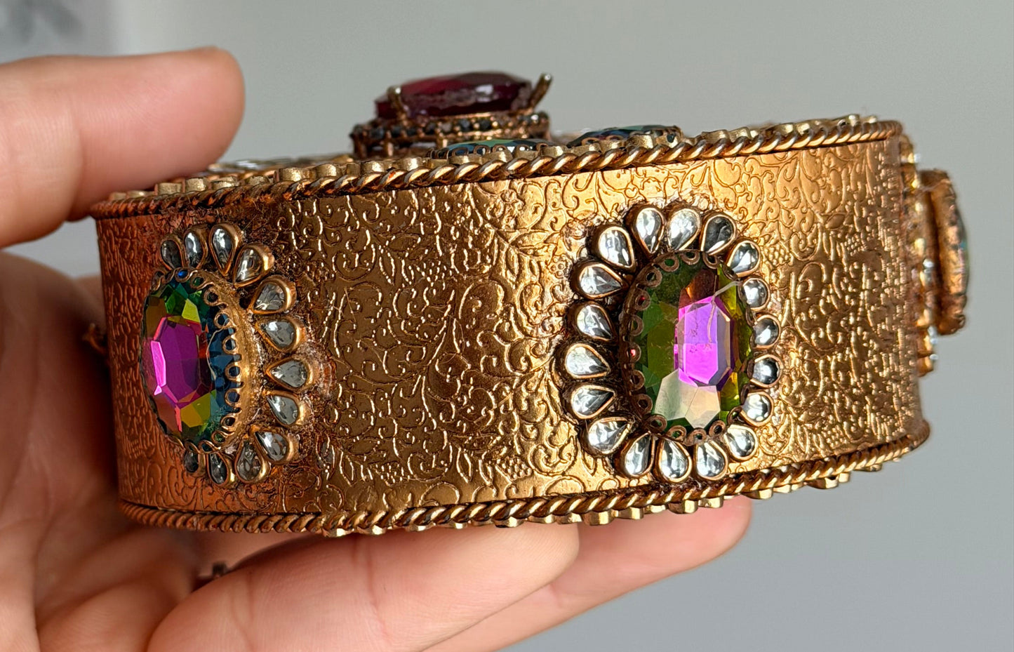 Naina Turkish Style Mini Kundan Clutch