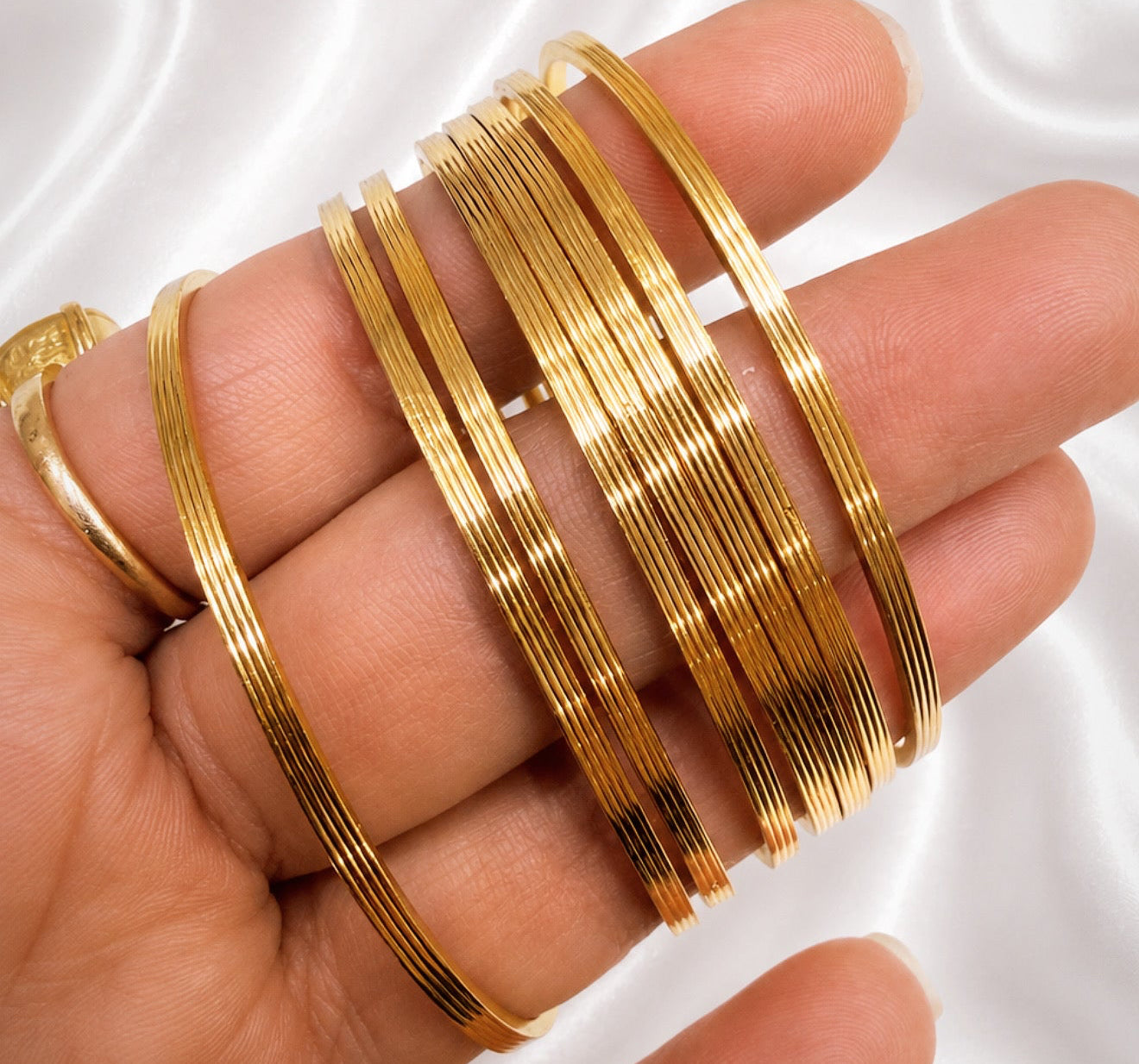 Seerat Gold Plated Bangle Set
