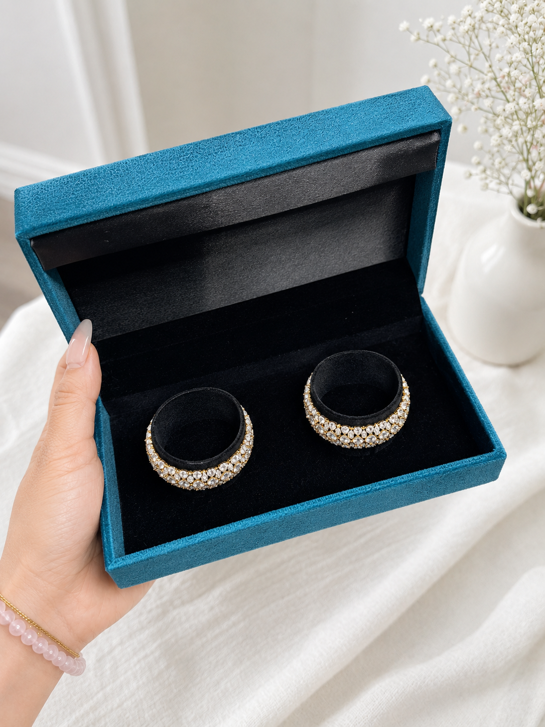 Shiv Designs Luxe Velvet Bangle Box