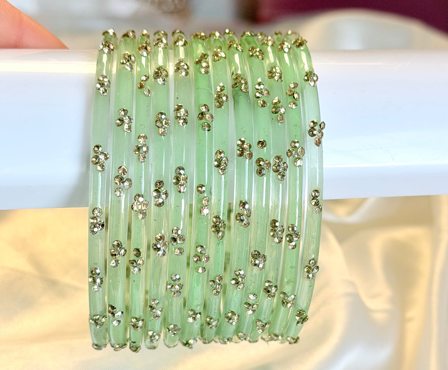 Sophia Glass Bangle Set