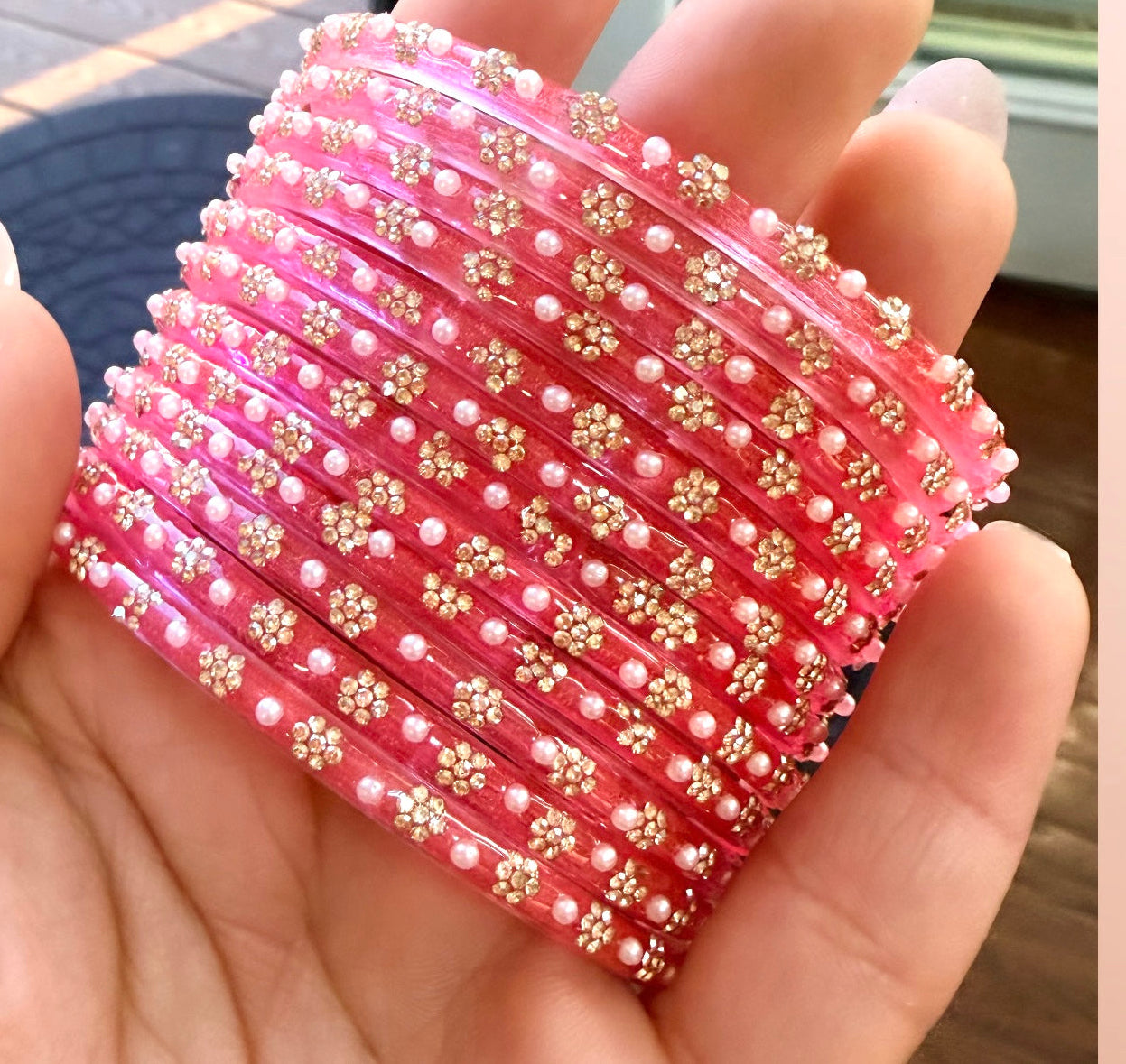 Sonal Pearl Glass Bangle Set