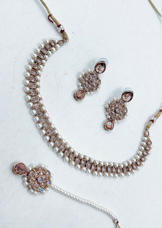 Sleek Necklace Set