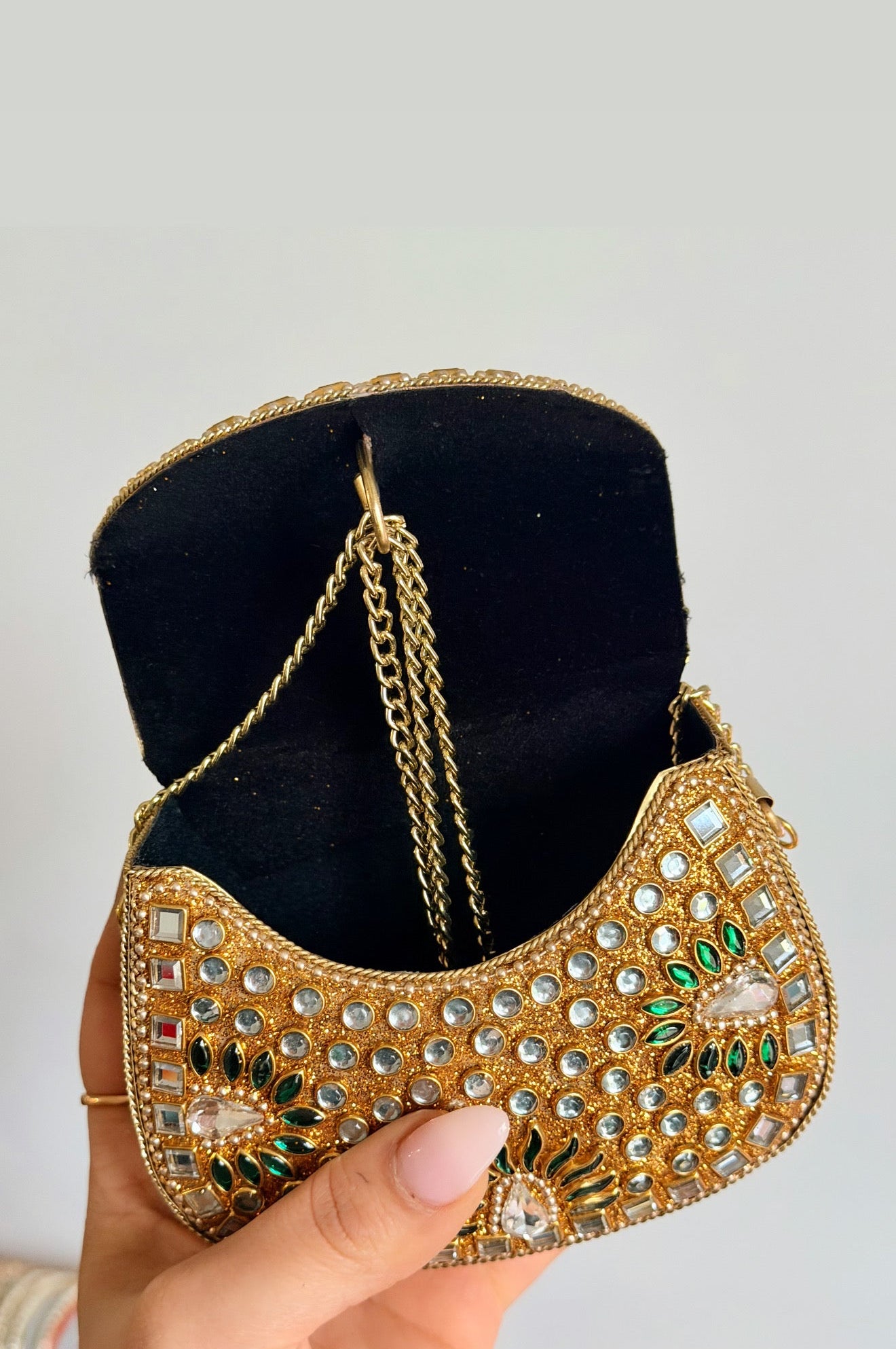 Naina Mini Kundan Clutch