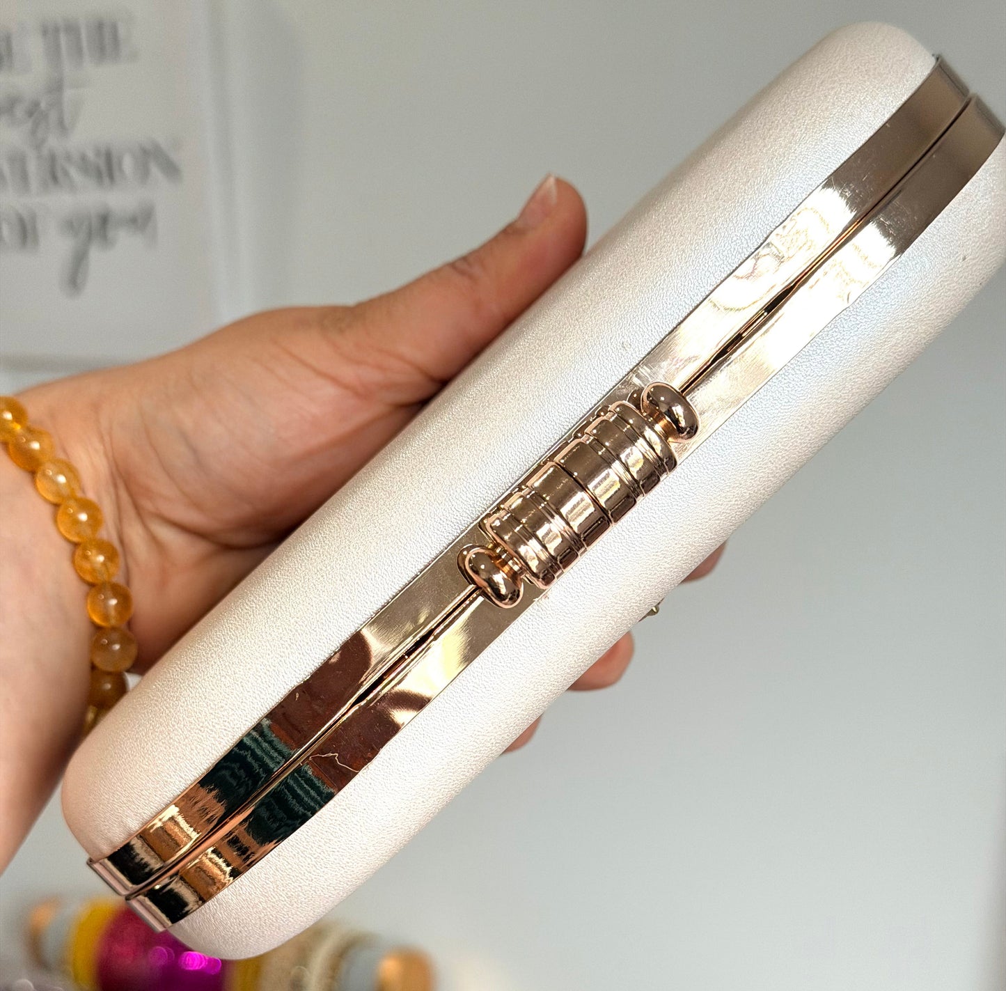 Sabya Premium Quality Taj Mahal Clutch