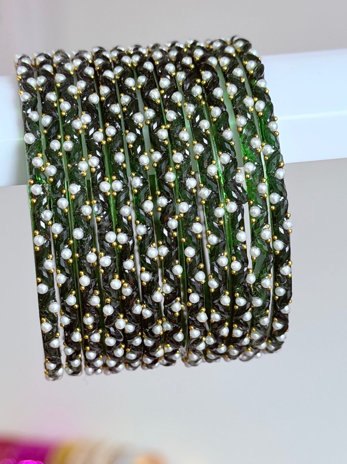 Sophia Pearl Glass Bangle Set