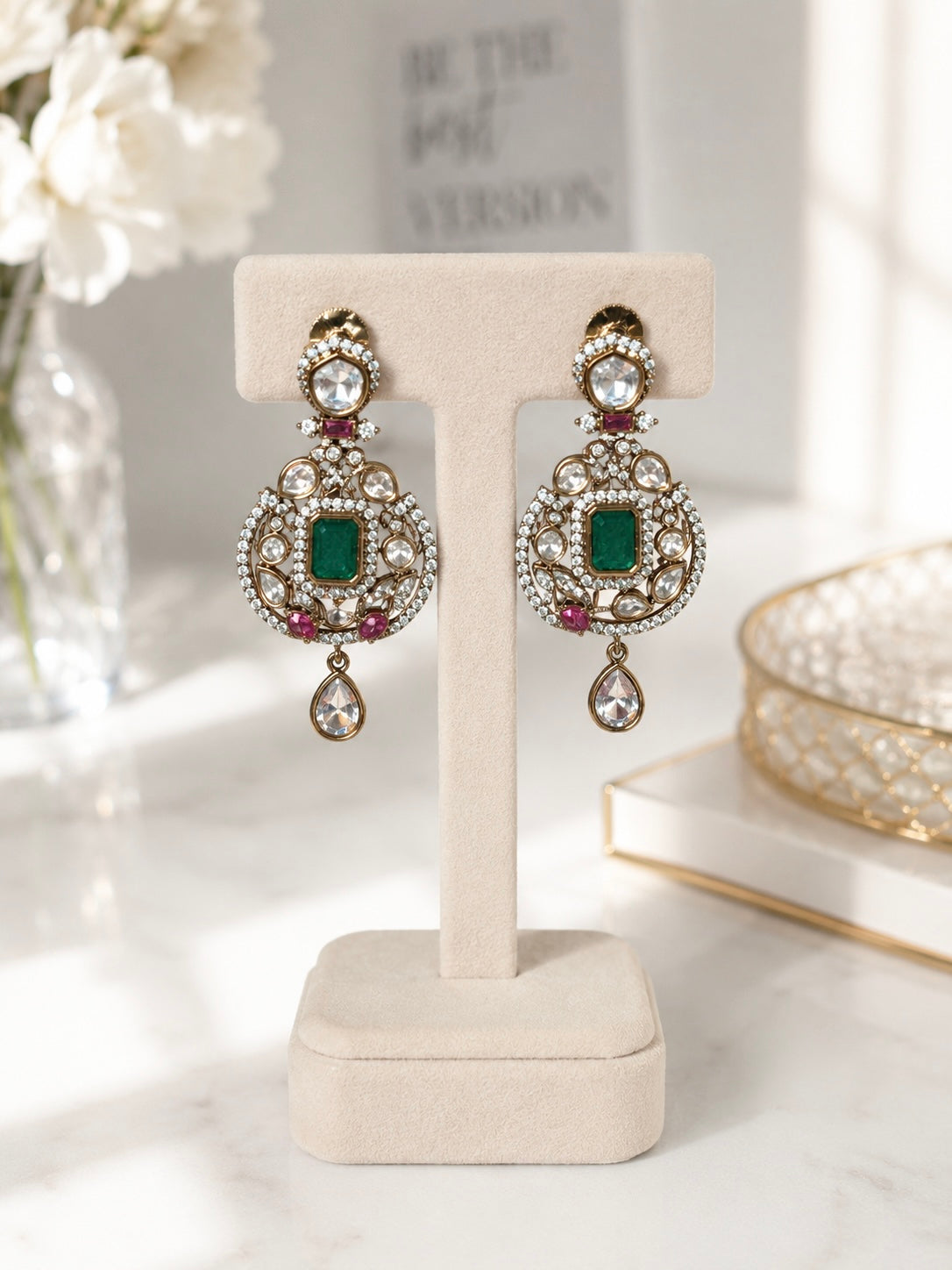 Inayat Sunheri Kundan Necklace Set