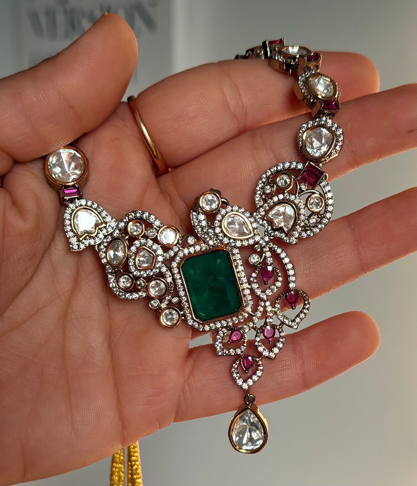 Inayat Sunheri Kundan Necklace Set