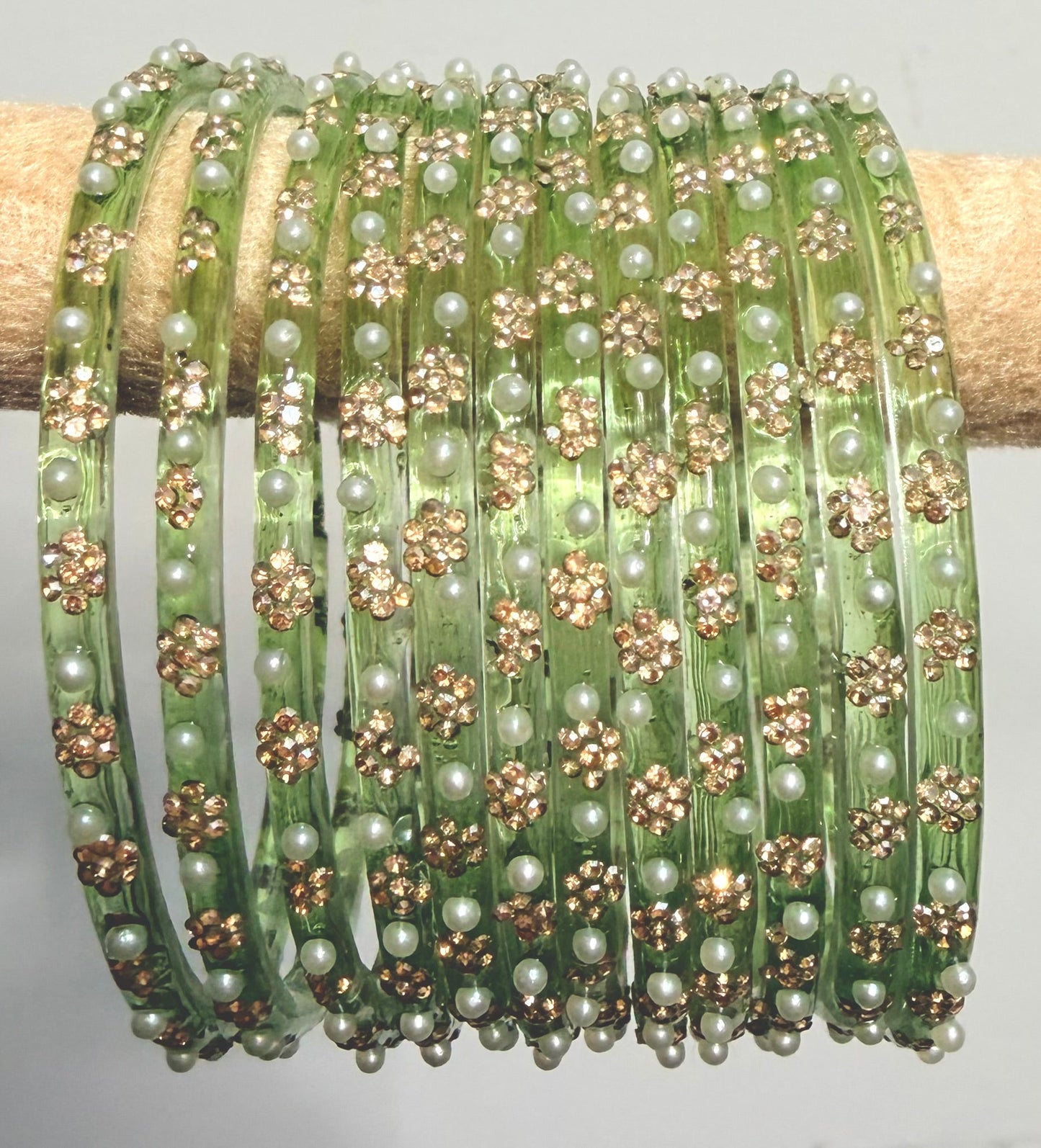 Sophia Pearl Glass Bangle Set