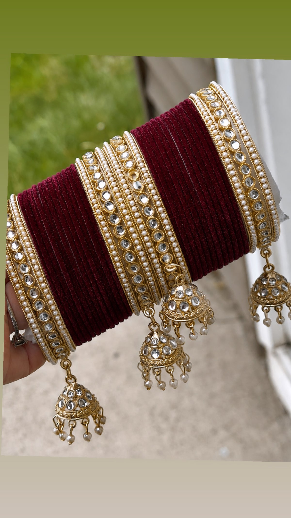 Sunidhi Bangle Set with Hangings