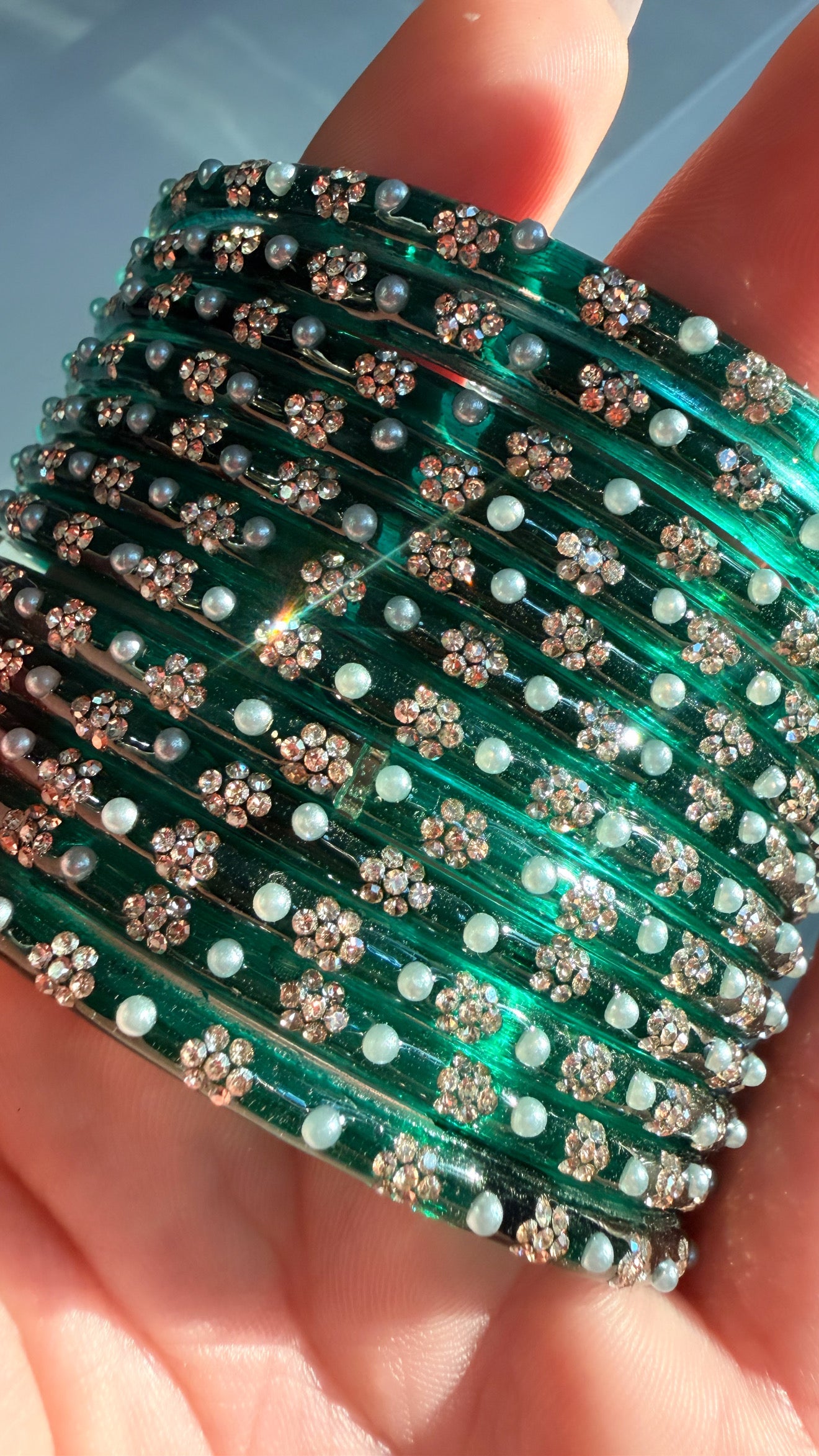 Sonal Pearl Glass Bangle Set
