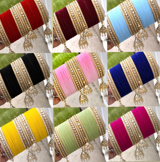 Sunidhi Bangle Set with Hangings