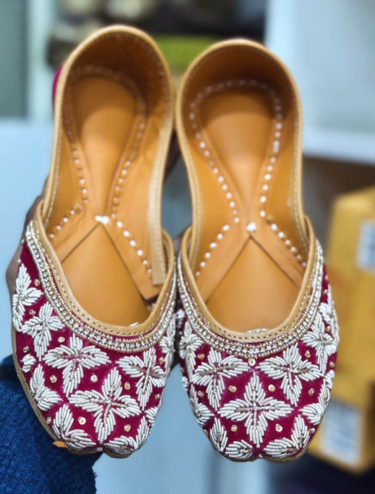 Zeenat Punjabi Jutti