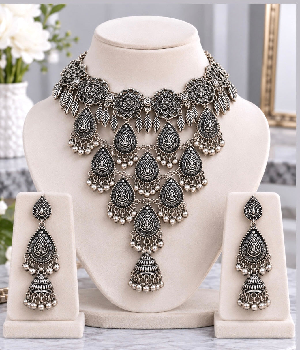 Anika Oxidized Choker Set