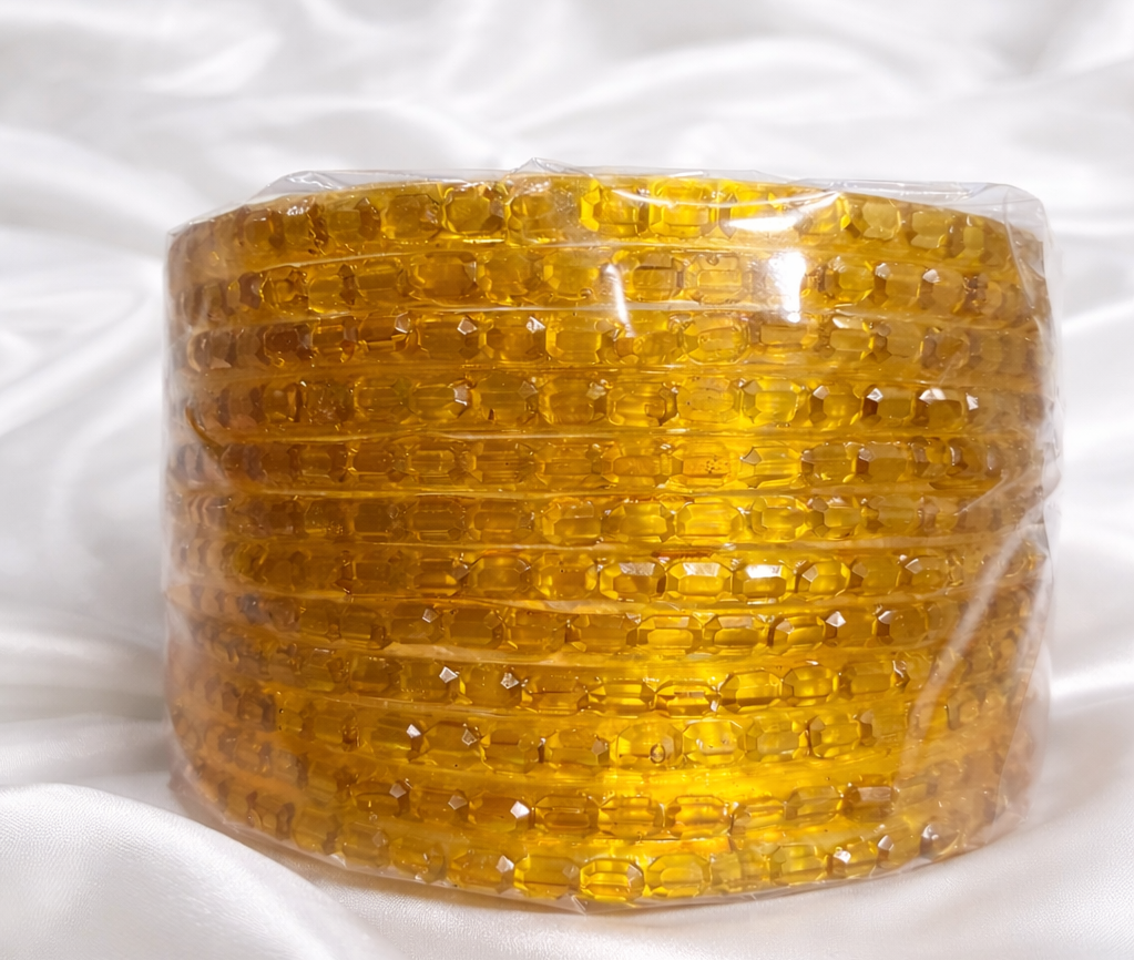 Maanvi Glass Bangle Set