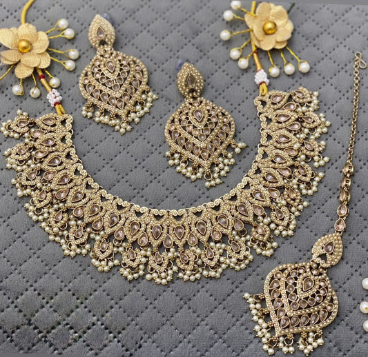 Hina Necklace Set