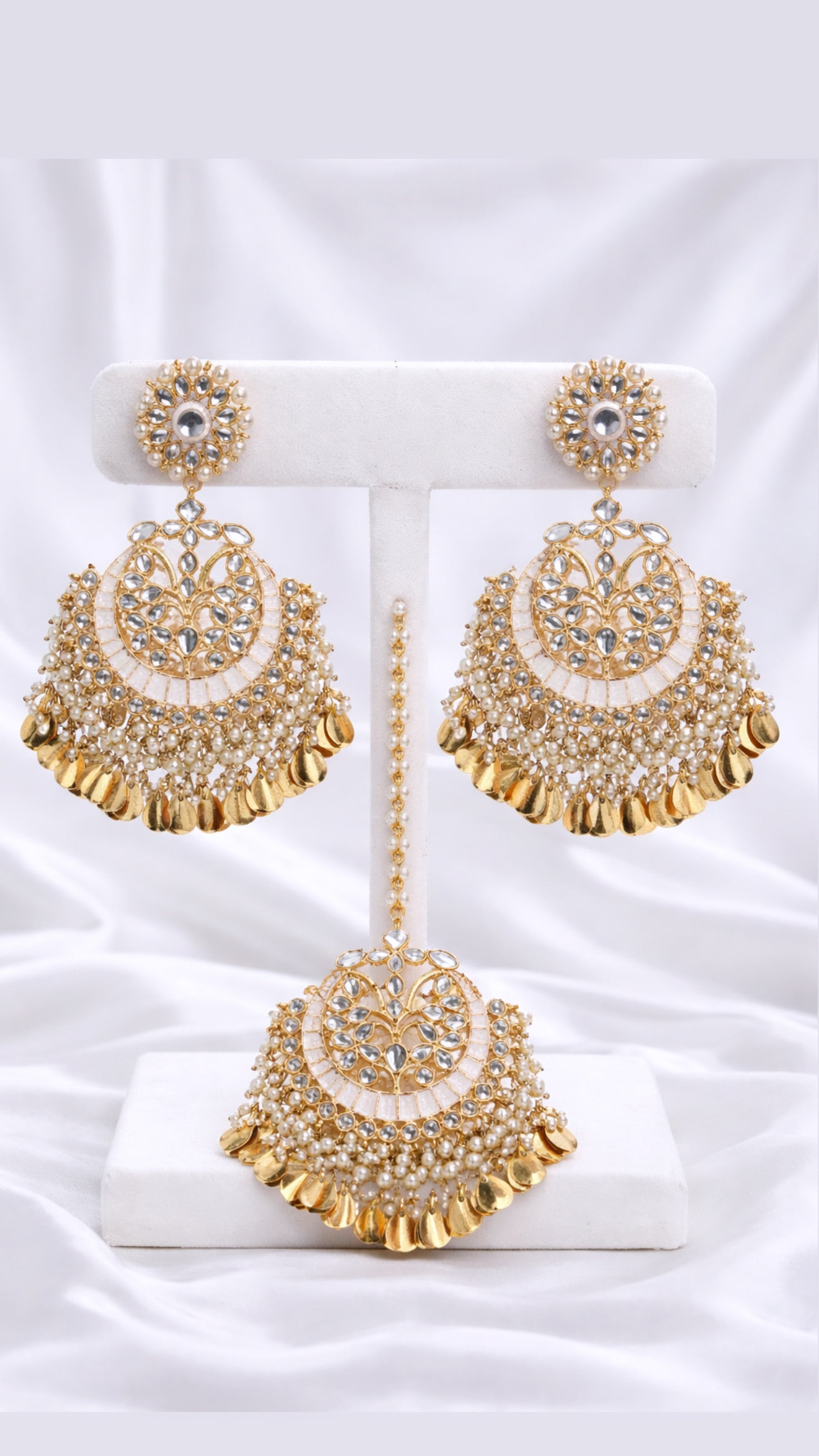 Mahi Jago Style Earrings & Tikka Set (Back In Stock)