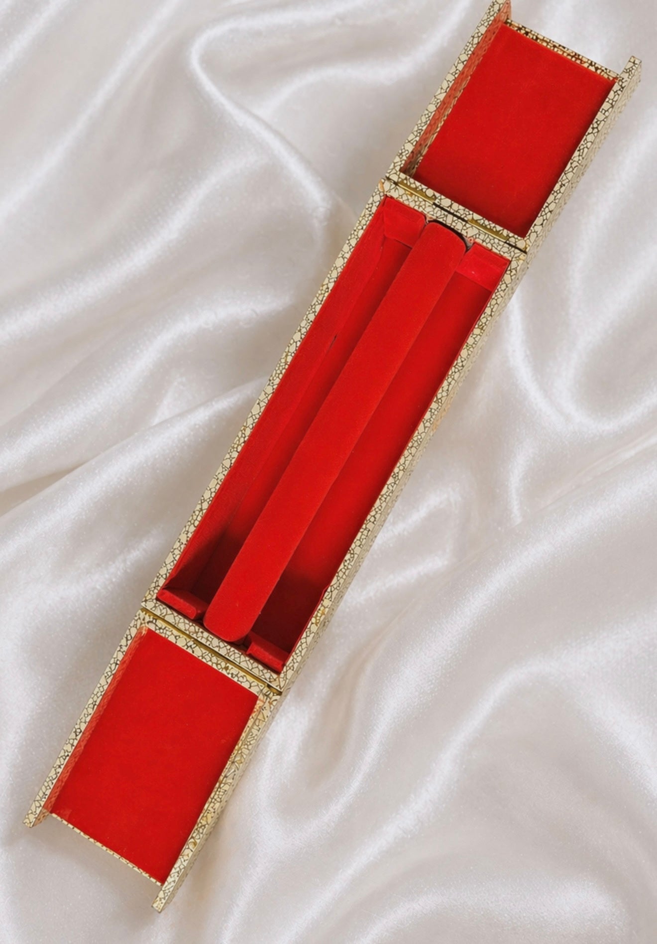One Rod Bangle Box with Red Velvet Interior-Bangle Box ONLY!
